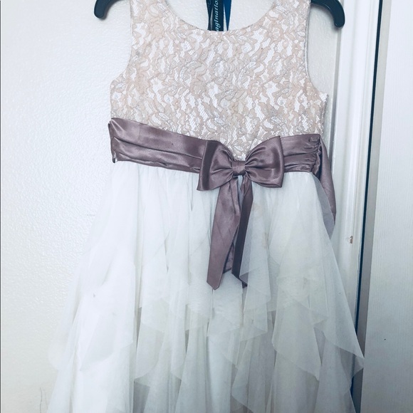 Girls drees - Picture 2 of 3